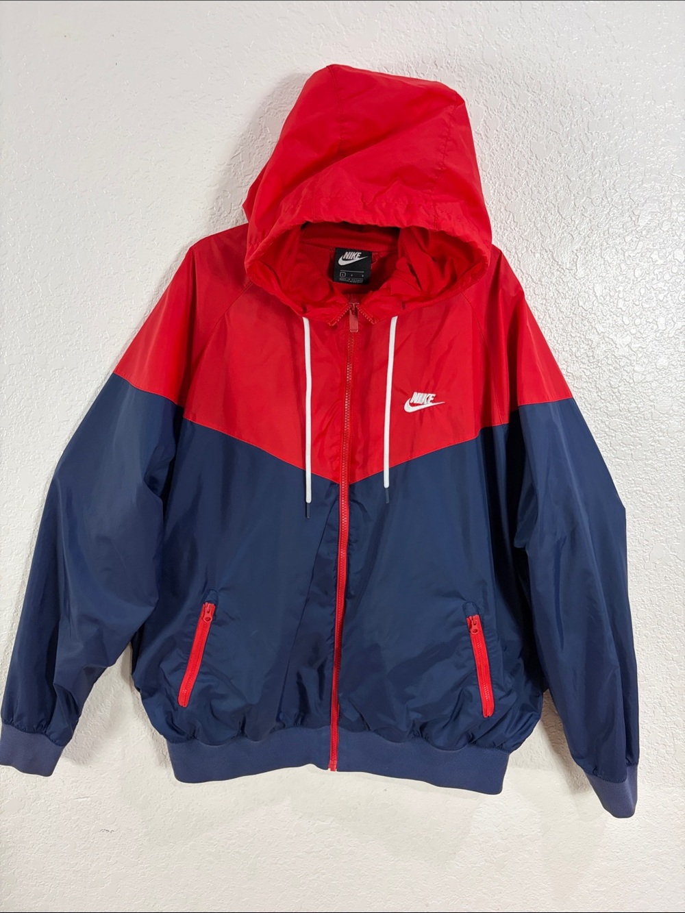 Nike Red and Navy Windbreaker Jacket with Hood,size L.